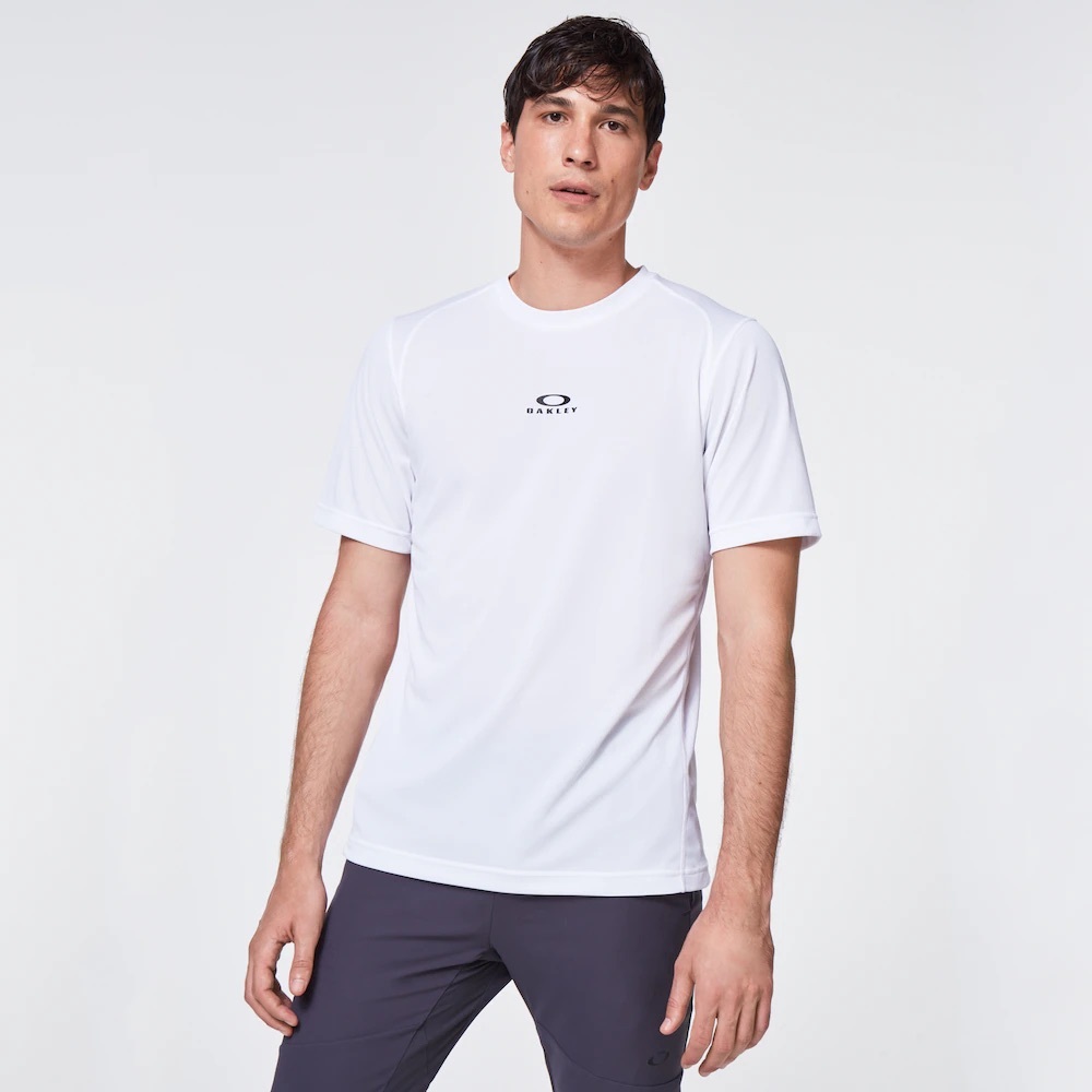Oakley workout shirt NWOT